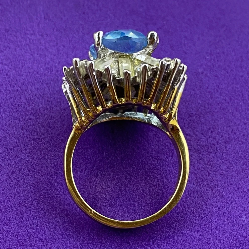 💛 Vintage 18k HGE Topaz Blue & White Gemstone Ring - Picture 9 of 9